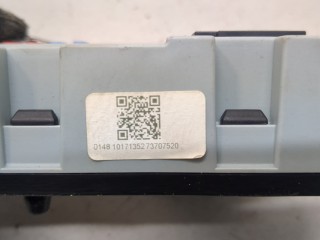 Блок предохранителей, ориг. номер CPLA14Q073AA, Land Rover Range Rover Evoque 2011-2015