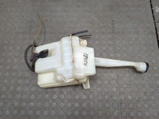 Бачок омывателя, Toyota Matrix 2002-2004
