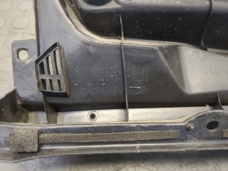 Жабо под дворники (дождевик) левое переднее, Toyota Yaris Verso 2003-2006