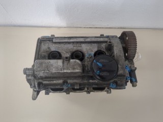 Головка блока (ГБЦ) Audi A4 2000-2006, 2.4 л, бензин