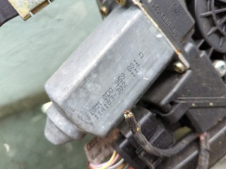 Стеклоподъемник электрический левый передний, Audi A4 1994-1999
