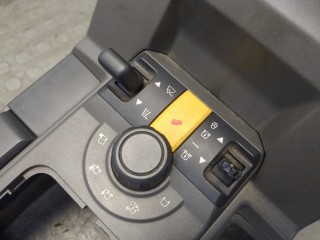 Консоль салона (кулисная часть), Land Rover Discovery 2004-2009