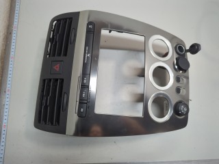 Рамка под магнитолу, Hummer H3 2005-2010