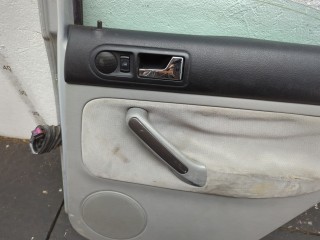 Стекло форточки двери правое заднее, Volkswagen Bora 1998-2005