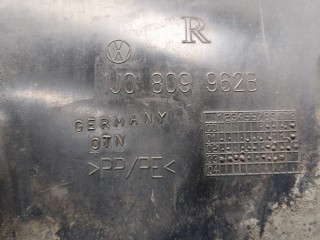Защита арок (подкрылок) правая передняя, ориг. номер 1J0809962B, Volkswagen Golf 4 1997-2006