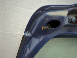 Стекло заднее, Nissan Micra K12E 2003-2005