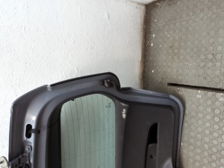 Стекло заднее, Volvo C30 2006-2009
