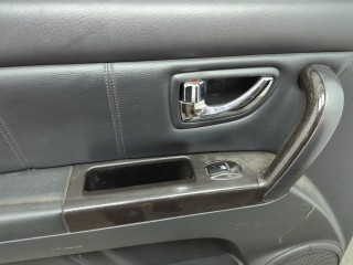 Стекло боковой двери левое заднее, KIA Sorento BL 2006-2011