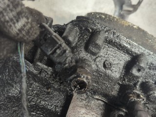 Корпус масляного фильтра, Land Rover Freelander 2 2006-2010