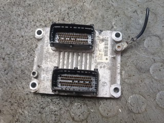 Блок управления двигателем, ориг. номер 55558787, Opel Astra 1998-2009