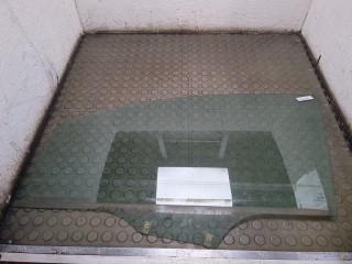 Стекло боковой двери левое переднее, Peugeot 307 2001-2005