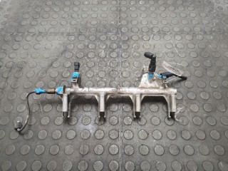 Рампа (рейка) топливная, ориг. номер 55351030, Opel Vectra 2002-2005