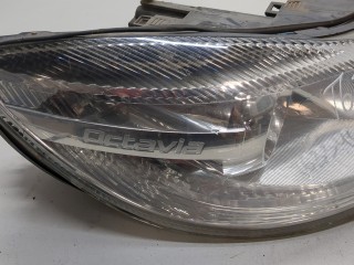Фара (передняя) правая, ориг. номер 1Z2941018P, Skoda Octavia 2000-2011