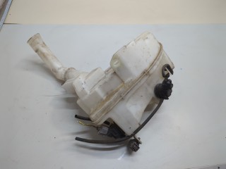 Бачок омывателя Mazda 3 2006-2009, левый руль, BP4K67480D