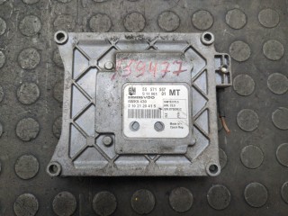 Блок управления двигателем Opel Zafira B 2008-2014, 55571557
