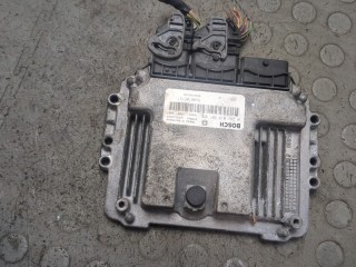 Блок управления двигателем Renault Scenic 2006-2009, 0281013907