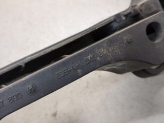 Кронштейн фары правый, ориг. номер 5K0807572H, 5K0807890H, Volkswagen Golf 6 2008-2012