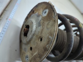 Амортизатор подвески правый передний, ориг. номер LR031667, AH5218045AB, Land Rover Freelander 2 2012-2014