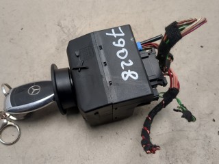 Замок зажигания Mercedes C W203 2000-2004, A2095453408