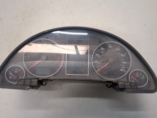 Щиток приборов (приборная панель) Audi A4 2000-2006, левый руль, 8E0920951BX