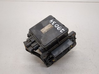 Измеритель потока воздуха (расходомер) Mitsubishi Carisma 1995-1999, MD172449