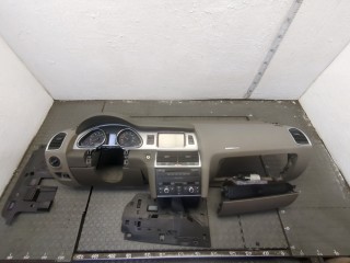 Панель передняя салона (торпедо) Audi Q7 2005-2009, левый руль