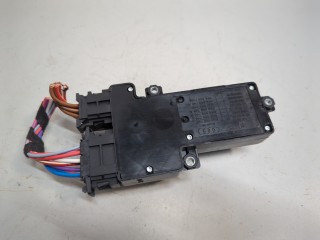 Кнопка регулировки сидений правая, ориг. номер 8K0959748, Volkswagen Touareg 2014-2018