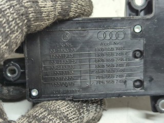 Кнопка регулировки сидений правая, ориг. номер 8K0959748, Volkswagen Touareg 2014-2018