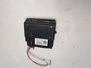 Разъем AUX/USB Audi Q5 2017-2020, 5Q0035726L