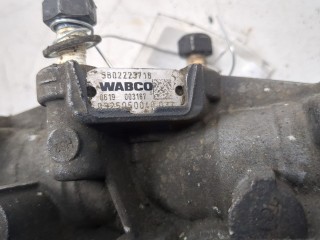 Кран 4-х контурный, ориг. номер 9347050210, Iveco Stralis 2012-2026