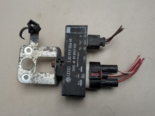 Реле вентилятора Skoda Fabia 2007-2010, 1J0919506M