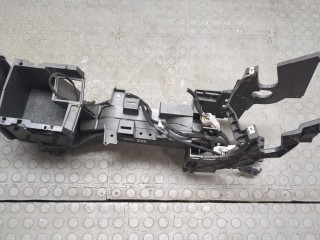 Кронштейн подлокотника левый передний Ford Kuga 2016-2019, GV41S044B90BG
