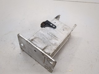 Кронштейн усилителя бампера левый передний, ориг. номер 8K0807133D, Audi A4 2011-2015
