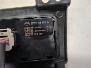 Кнопка открывания багажника салонная, ориг. номер K12366170A, Mazda CX-5 2017-2021