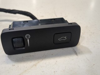 Кнопка открывания багажника салонная Volvo S90 2016-2020, 31376510