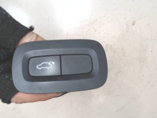 Кнопка открывания багажника салонная Volvo S90 2016-2020, 31427331