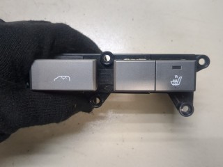 Кнопка обогрева сидений Hyundai H-1 Starex, левый руль, 621W05010