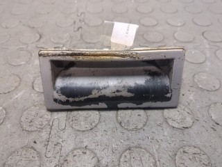 Кнопка открывания багажника с крышки Skoda Yeti 2009-2014, 5N0827566T