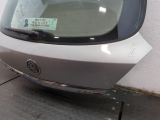 Кнопка открывания багажника с крышки, ориг. номер 13223920, 6240399, Opel Astra 1998-2009