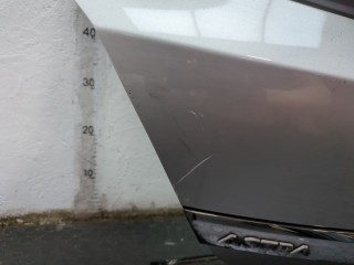 Кнопка открывания багажника с крышки, ориг. номер 13223920, 6240399, Opel Astra 1998-2009