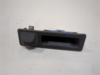Кнопка открывания багажника с крышки BMW X1 2019-2023, 51247463163