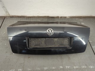 Кнопка открывания багажника с крышки Volkswagen Passat 2000-2005, 3B0827573G