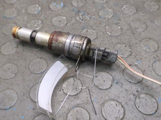 Клапан фазорегулятора, ориг. номер 8200823650, Renault Megane 2006-2009