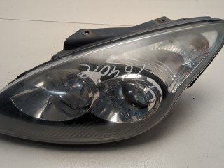Фара (передняя) левая Hyundai i30 2007-2010, 921012R010