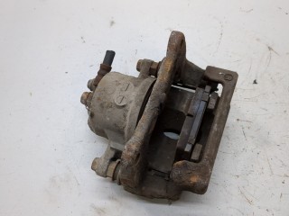 Суппорт правый передний, Toyota Prius 2005-2011