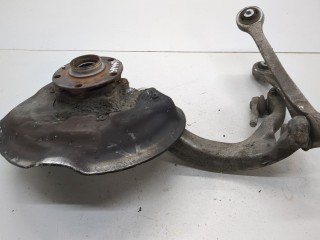 Ступица (кулак, цапфа) правая передняя Audi A6 2004-2008, 4F0407254H