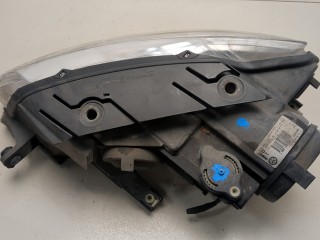 Фара (передняя) правая, ориг. номер 3C0941006T, Volkswagen Passat 2005-2010