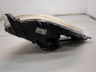 Фара (передняя) правая, ориг. номер 81110-0D130, Toyota Yaris 2005-2009