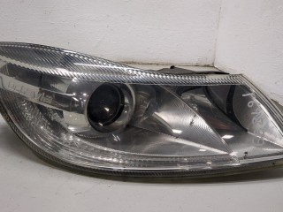 Фара (передняя) правая, Skoda Octavia 2008-2013
