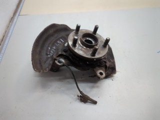 Кулак поворотный левый передний, Toyota Avensis 2000-2003